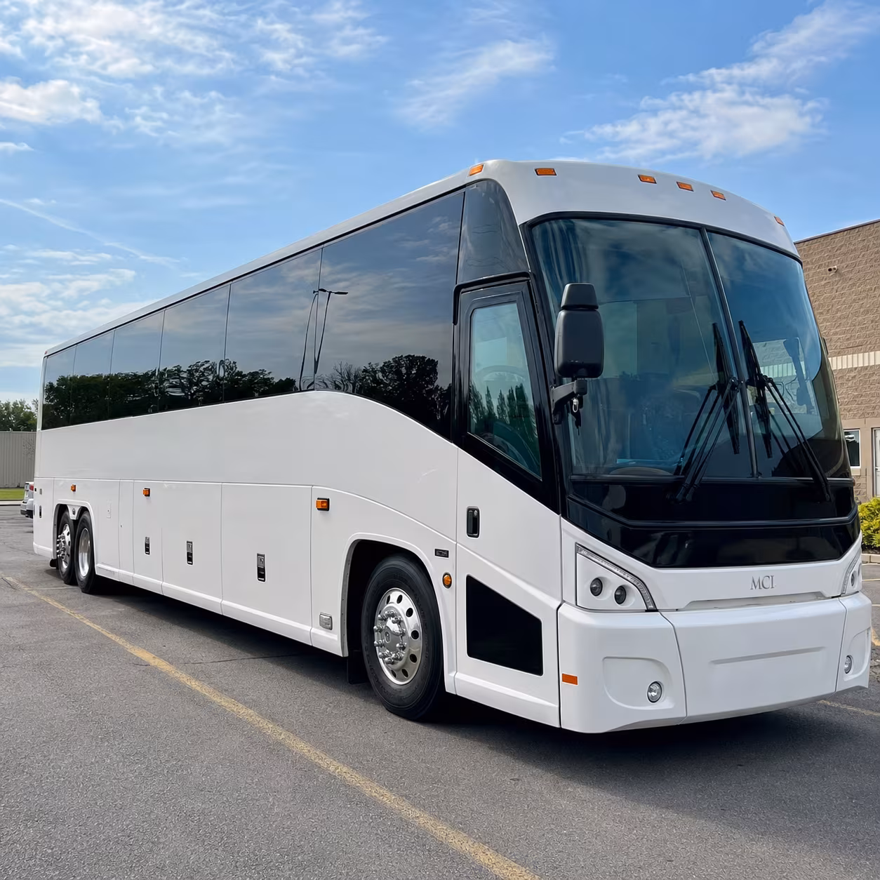 shuttle buses for carlsbad s golf industry corporate events
