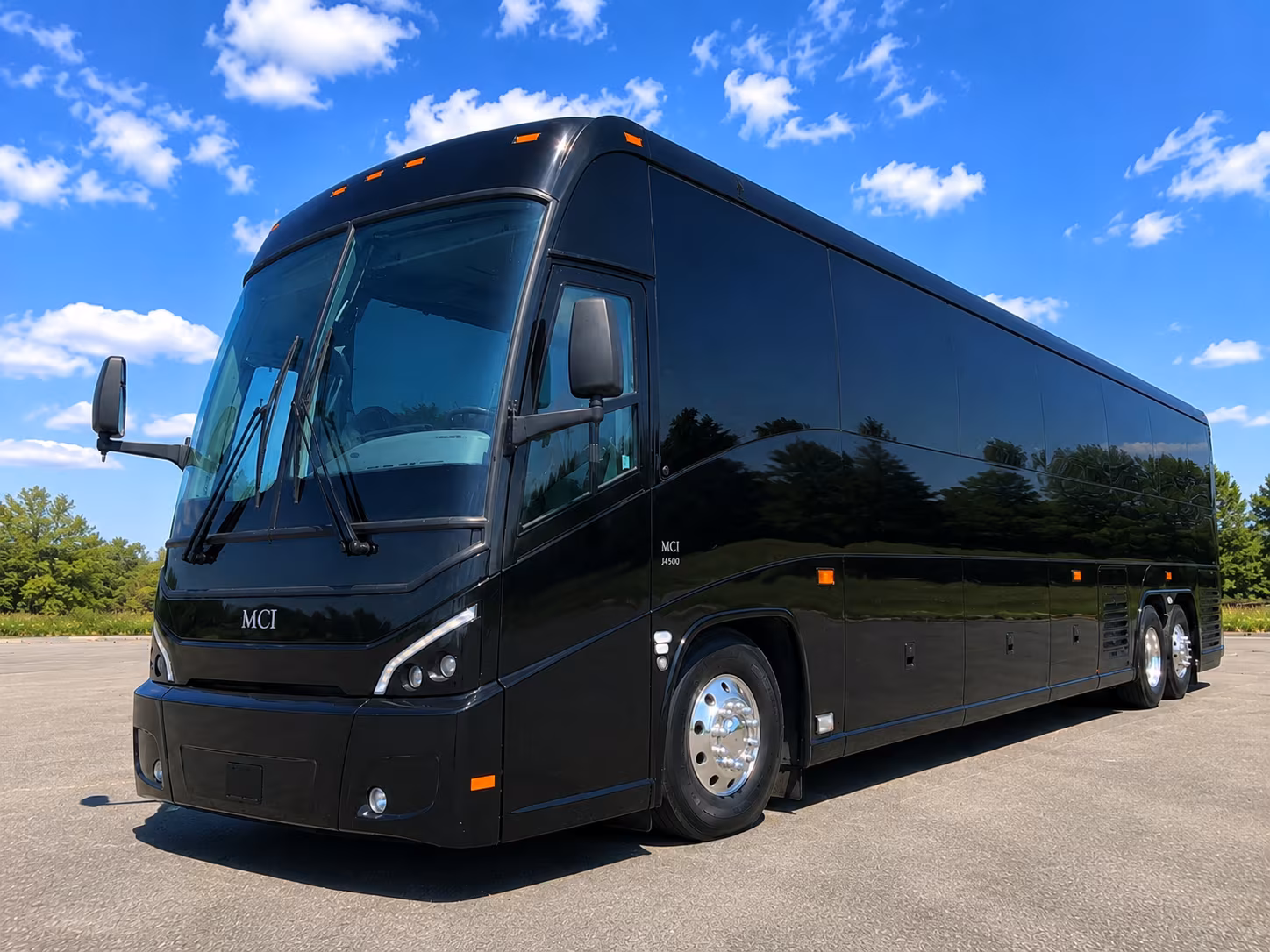 shuttle guests between carlsbad hotels and your wedding venue without the parking headache